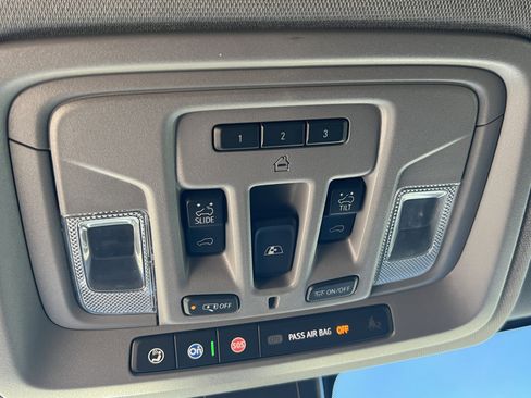 Used 2023 Chevrolet Silverado 2500 LTZ w/ LTZ Premium Package image 37