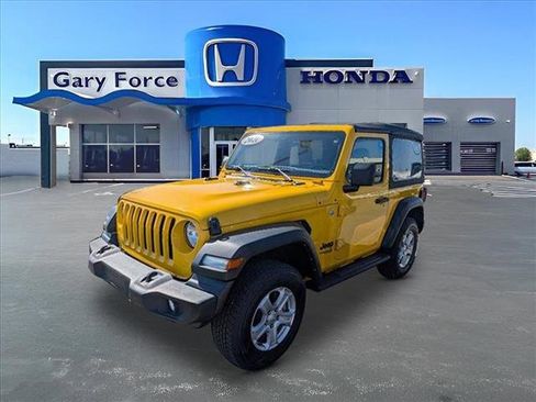 Used 2021 Jeep Wrangler Sport S image 4