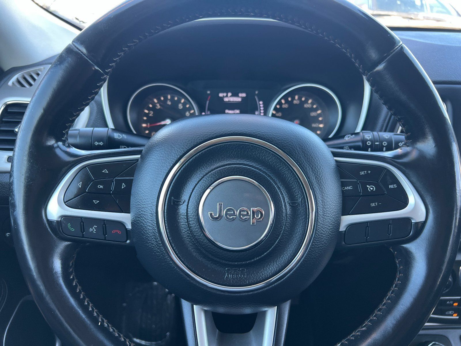 Used 2020 Jeep Compass Latitude AWD/4WD image 22