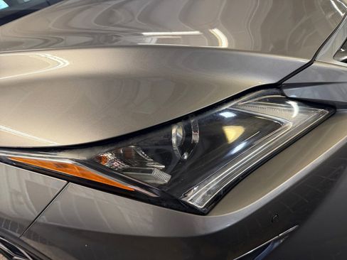 Used 2017 Lexus RX 350 AWD w/ Premium Package image 28