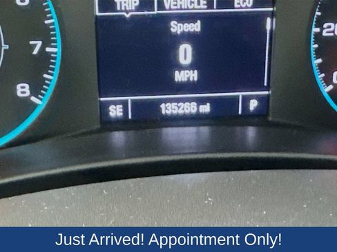 Used 2019 Chevrolet Equinox LS w/ LS Convenience Package AWD/4WD image 14