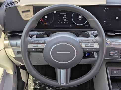 Used 2025 Hyundai Kona Limited AWD/4WD image 21
