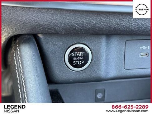 Used 2023 Nissan Rogue Platinum w/ Platinum Premium Package AWD/4WD image 29