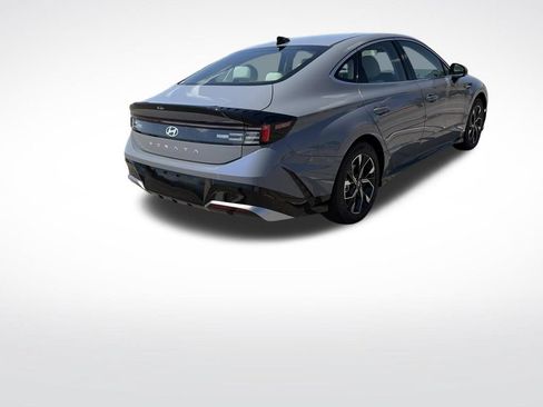 Used 2025 Hyundai Sonata SEL FWD image 5