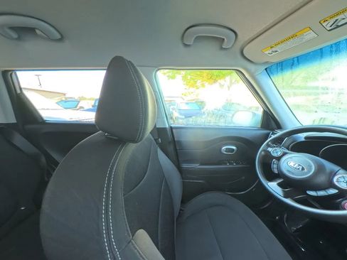 Used 2018 Kia Soul image 27