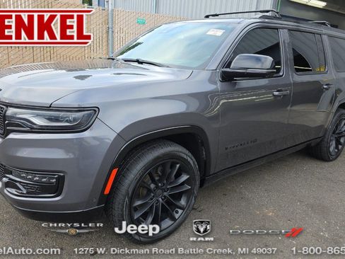 Used 2023 Jeep Wagoneer L Series III w/ Premium Group I AWD/4WD image 1