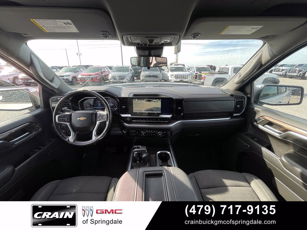 Used 2022 Chevrolet Silverado 1500 LT AWD/4WD image 25