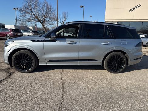 Used 2023 Lincoln Aviator Reserve w/ Jet Package image 8