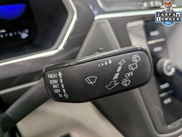 Used 2022 Volkswagen Tiguan SE AWD/4WD image 19