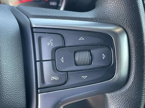 Used 2020 Chevrolet Silverado 1500 LT AWD/4WD image 32