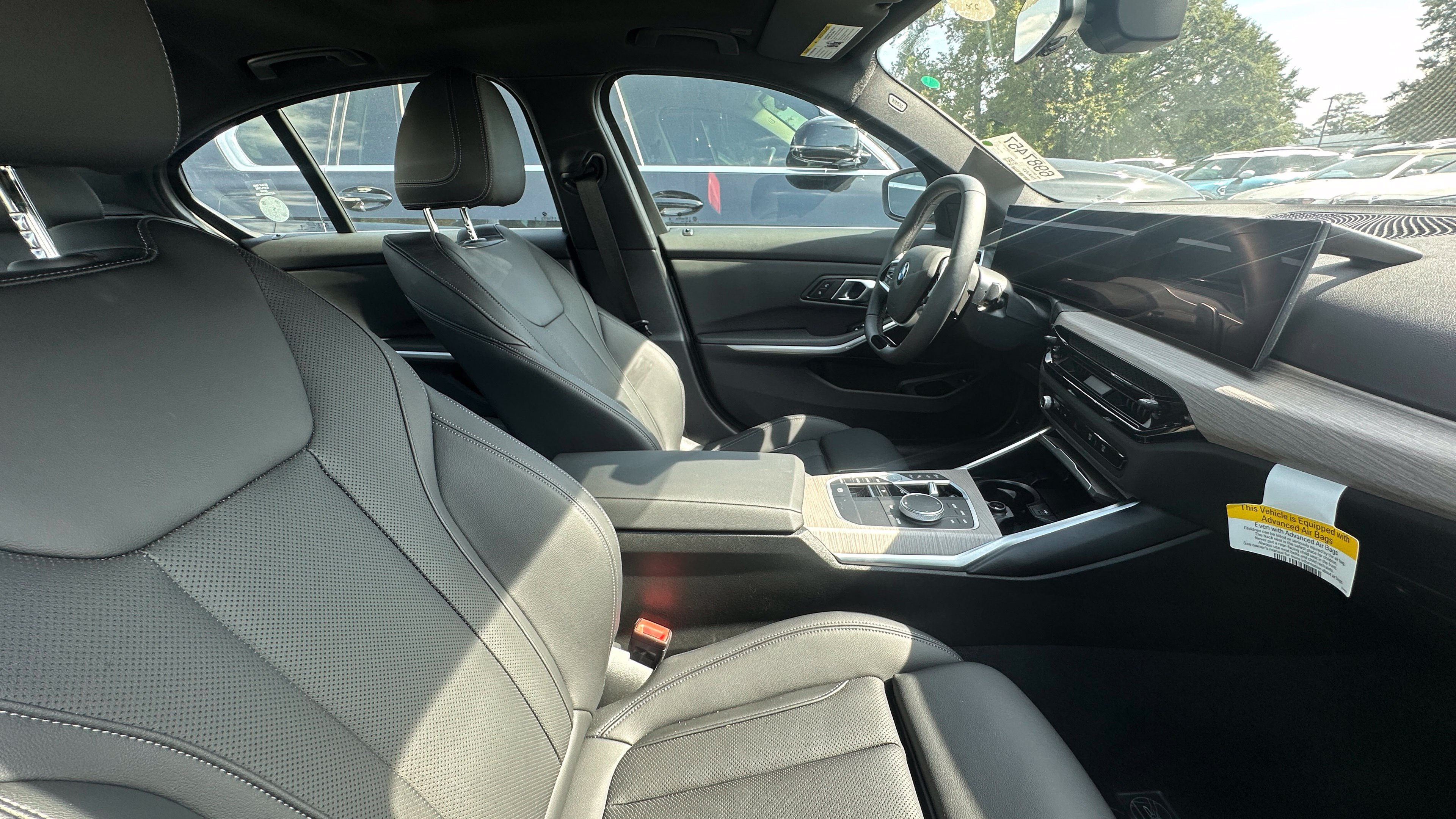 Used 2025 BMW 330i Sedan RWD image 5