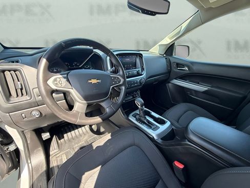 Used 2022 Chevrolet Colorado LT w/ Fleet Safety Package RWD image 11