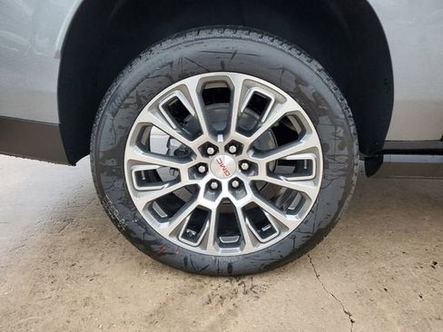 New 2026 GMC Yukon XL Denali w/ Sun & Power Step Package image 6