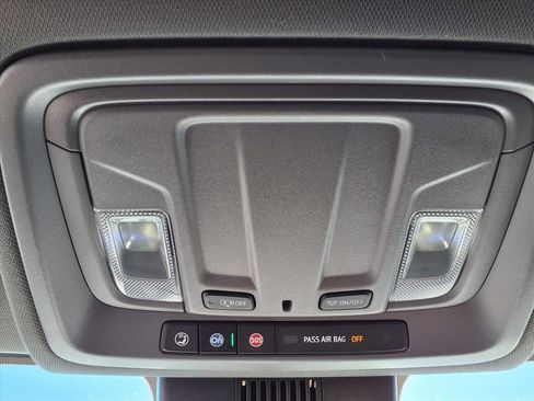 Used 2026 Chevrolet Silverado 1500 Custom image 13