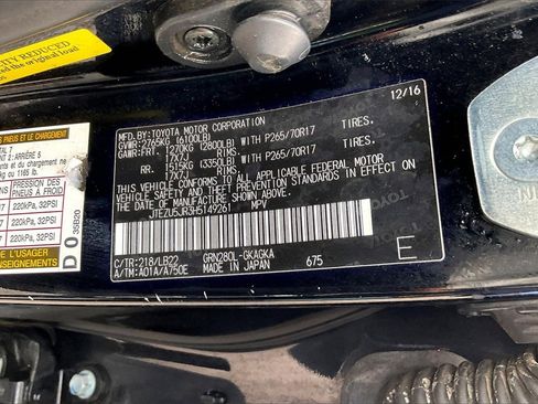 Used 2017 Toyota 4Runner SR5 Premium image 16