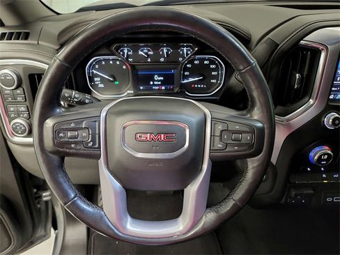 Used 2020 GMC Sierra 1500 SLT image 25