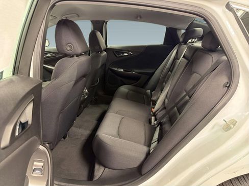 Used 2025 Chevrolet Malibu LT FWD image 14
