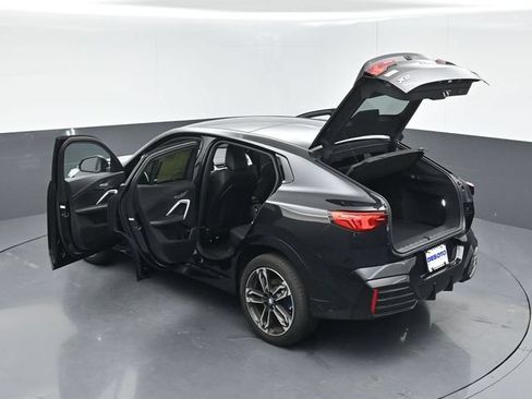 Used 2025 BMW X2 xDrive28i AWD/4WD image 57