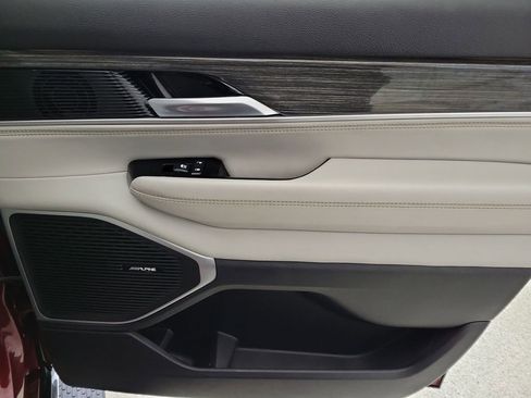 Used 2022 Jeep Wagoneer Series III w/ Flexible Seating Group image 20