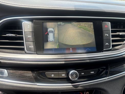 Used 2019 Buick Enclave Avenir w/ Avenir Technology Package AWD/4WD image 13