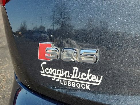 Used 2018 Audi SQ5 Premium Plus w/ Navigation Package image 8