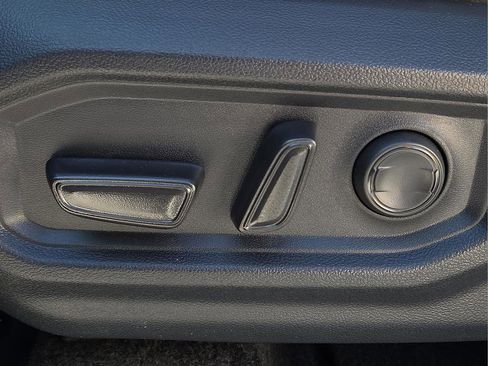New 2026 Toyota Tundra SR5 AWD/4WD image 19