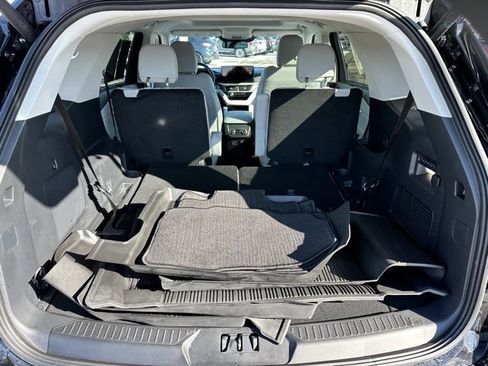 Used 2025 Ford Explorer Platinum w/ Ultimate Package image 7