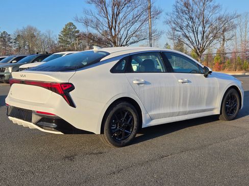 New 2026 Kia K5 LXS image 7