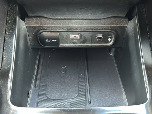 Used 2025 Kia Telluride S image 27