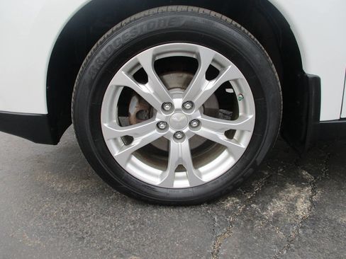 Used 2014 Mitsubishi Outlander GT image 9