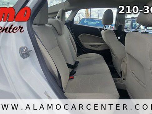 Used 2016 Ford Fiesta SE FWD image 18