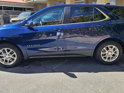 Used 2022 Chevrolet Equinox LT AWD/4WD image 9