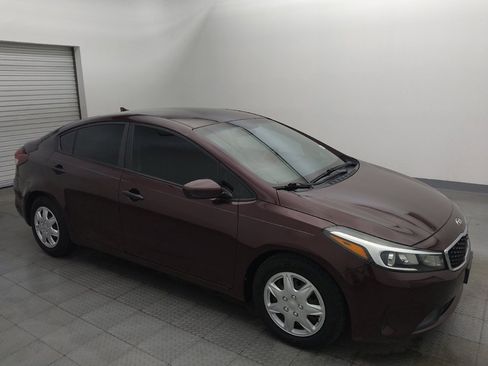 Used 2017 Kia Forte LX FWD image 11