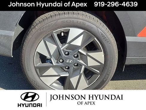 Certified 2024 Hyundai Kona SEL AWD/4WD image 28