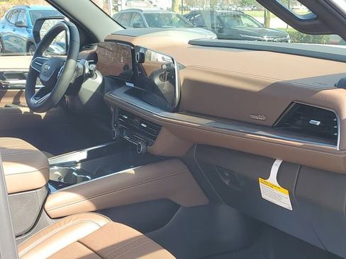 New 2026 Chevrolet Suburban High Country image 29