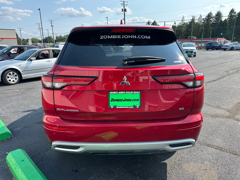 Used 2024 Mitsubishi Outlander SE AWD/4WD image 6