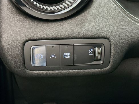 Used 2024 Chevrolet Blazer EV LT image 17