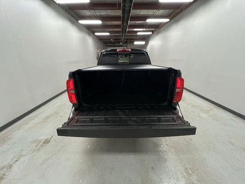 Certified 2021 Chevrolet Colorado Z71 w/ Z71 Midnight Edition image 23