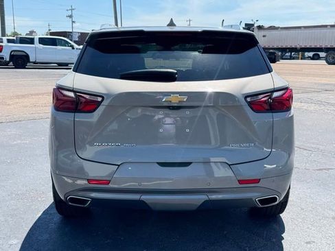 Used 2021 Chevrolet Blazer Premier w/ Driver Confidence II Package AWD/4WD image 4