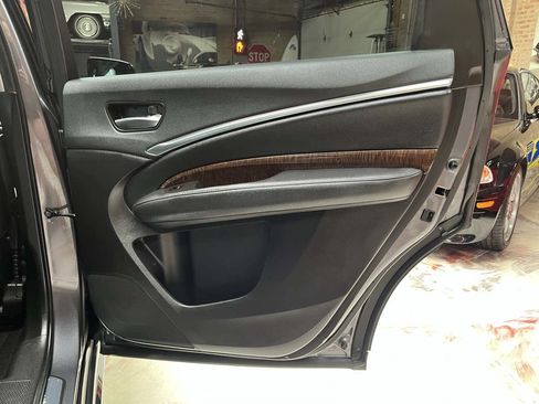 Used 2018 Acura MDX SH-AWD image 30
