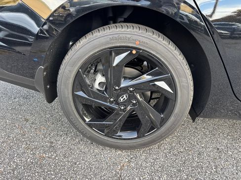 Certified 2026 Hyundai Elantra Sport FWD image 17