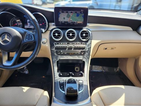 Used 2018 Mercedes-Benz GLC 300 4MATIC image 12