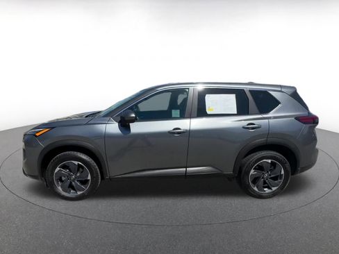 Used 2025 Nissan Rogue SV FWD image 9