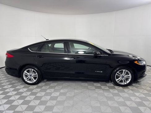 Used 2018 Ford Fusion S image 4