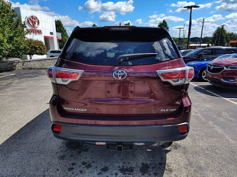 Used 2015 Toyota Highlander XLE AWD/4WD image 5