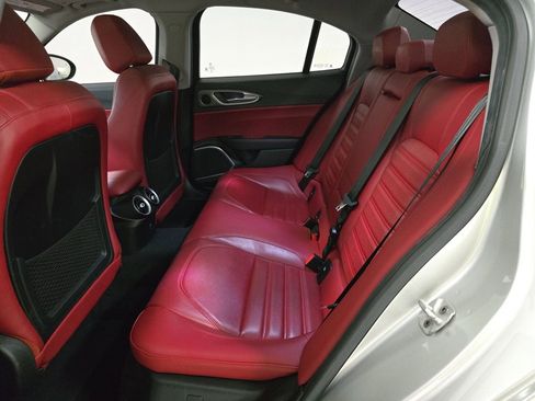 Used 2019 Alfa Romeo Giulia Ti Sport w/ Quick Order Package 22U Sport image 11