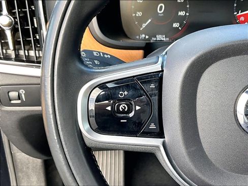 Used 2017 Volvo S90 T6 Inscription w/ Vision Package image 21
