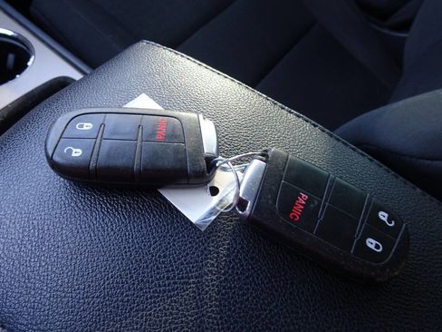 Used 2014 Jeep Grand Cherokee Laredo w/ Quick Order Package 23E AWD/4WD image 25