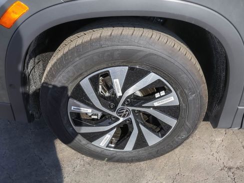 New 2026 Volkswagen Tiguan S image 18