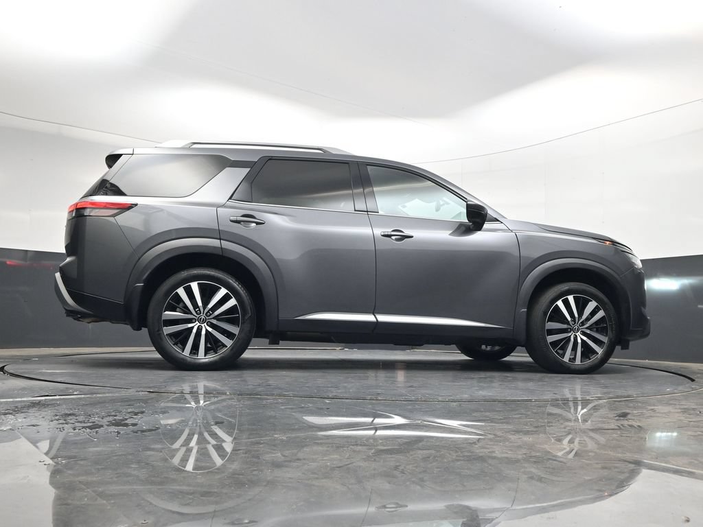 Used 2024 Nissan Pathfinder Platinum w/ Cargo Package FWD image 32